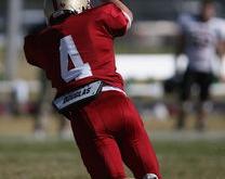 那不勒斯主帅放话：全锦赛八强战必胜拜仁慕尼黑，C罗冷笑回应